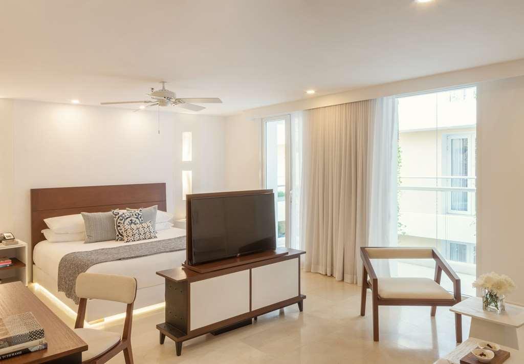 Nacar Hotel Cartagena, Curio Collection By Hilton Room photo